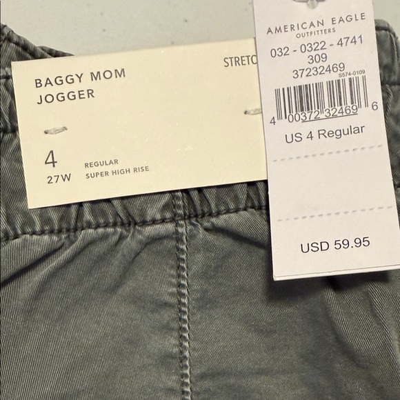 NWT American Eagle Baggy Mom Joggers - Picture 4 of 4